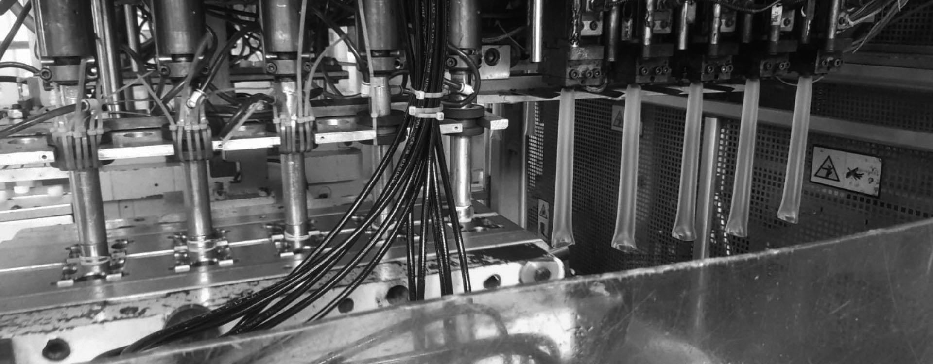 mym-envaces-imagen-superior-bn